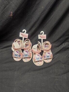 Hello Kitty Sanrio Girls Sandals Toddler 6T Pink Rainbow Character NWT